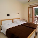 Hotell Moustakis Agia Efimia