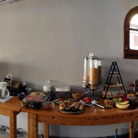 Moustakis ホテル 2*