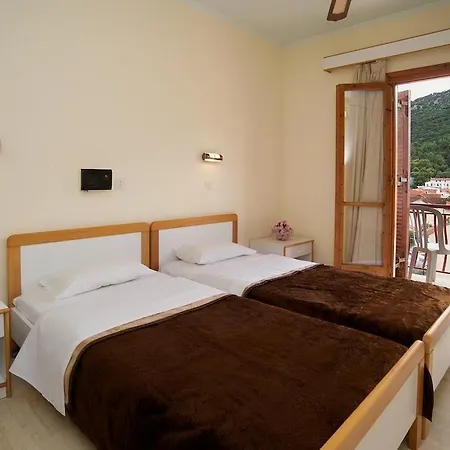 Hotel Moustakis Agia Efimia